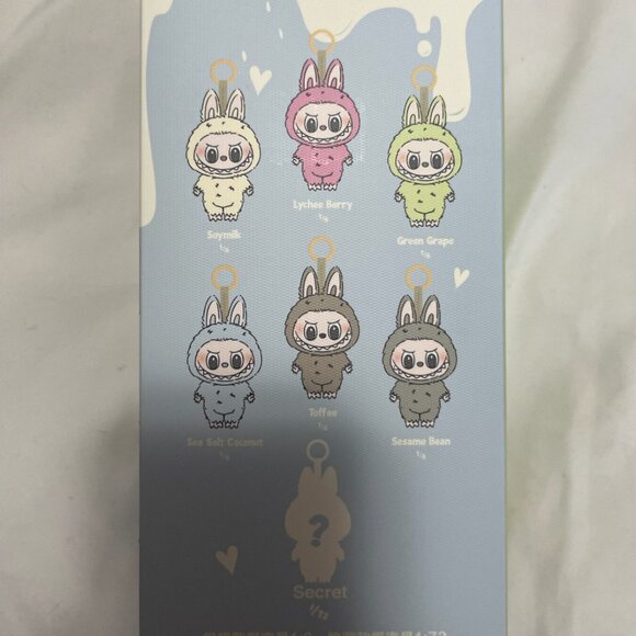 THE MONSTERS - Exciting Macaron Vinyl Face Blind Box (SEALED, LYCHEE BERRY) - Picture 4 of 5